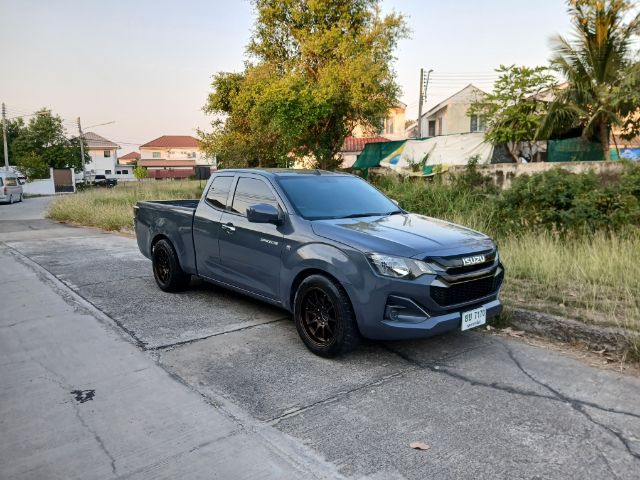 รถ Isuzu D-MAX 1.9 S สี เทา