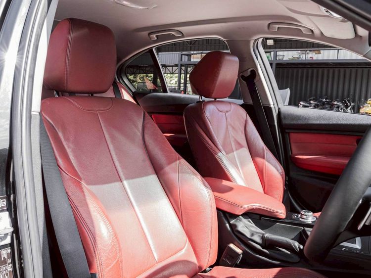 BMW Series 3 2014 320d ดีเซล ดำ รูปที่ 2