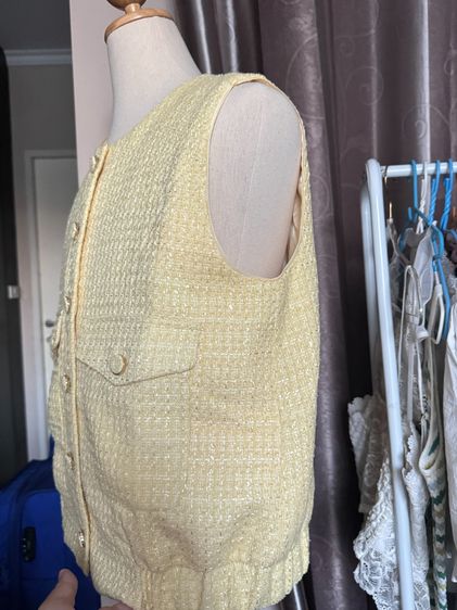 พร้อมส่ง Used Lyn Around Vest Tweed Yellow Pastel L รูปที่ 9