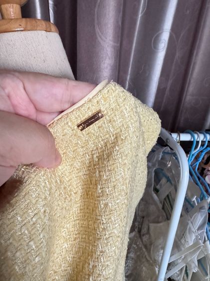 พร้อมส่ง Used Lyn Around Vest Tweed Yellow Pastel L รูปที่ 12