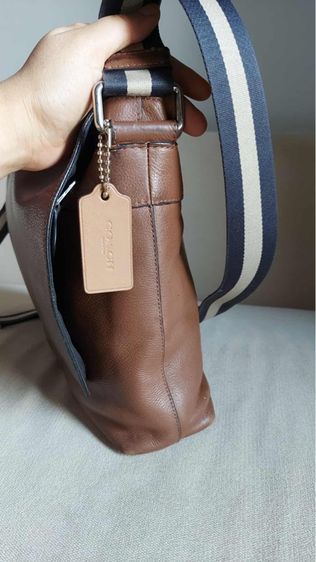Coach cross body ของแท้ รูปที่ 3