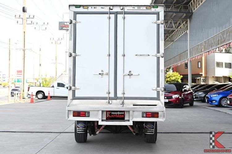 Toyota Hilux Revo 2021 2.4 Entry Pickup ดีเซล ไม่ติดแก๊ส เกียร์ธรรมดา ขาว รูปที่ 4