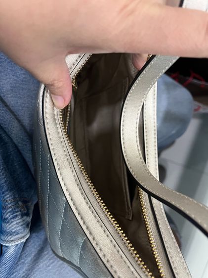 กระเป๋า LYN