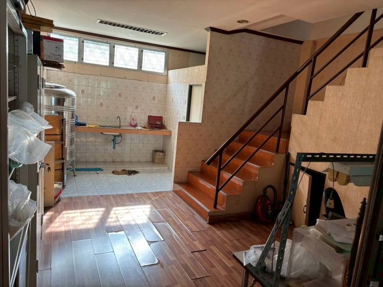 โฮมออฟฟิศ 4 ชั้น ใกล้รถไฟฟ้า รูปที่ 3