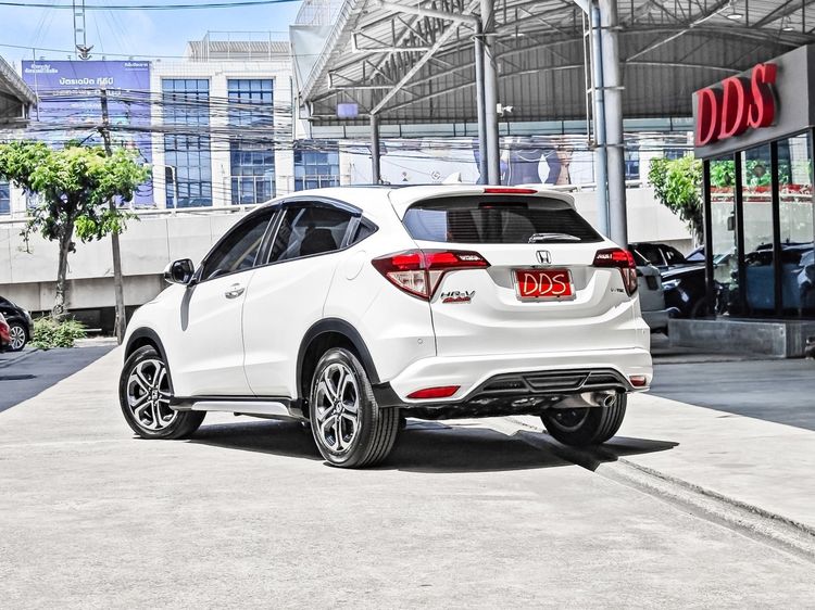 Honda HR-V 2016 1.8 E Utility-car เบนซิน เกียร์อัตโนมัติ ขาว รูปที่ 2