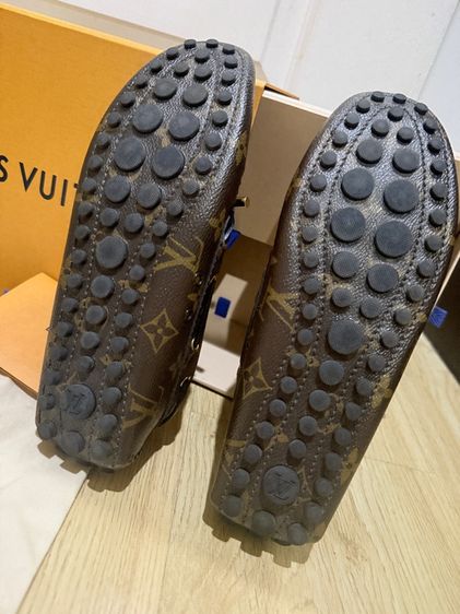 รองเท้า Loafer LV รุ่น Gloria ปี20 size37 ของแท้มือ2 รูปที่ 8