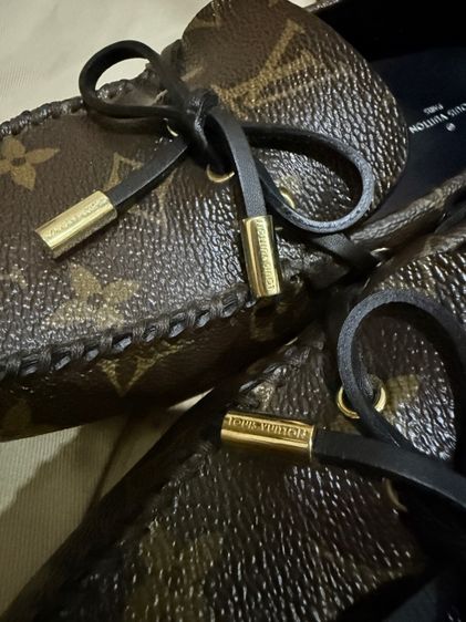 รองเท้า Loafer LV รุ่น Gloria ปี20 size37 ของแท้มือ2 รูปที่ 3
