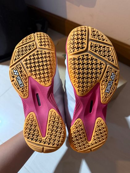 Yonex power cushion comfort z women รูปที่ 3