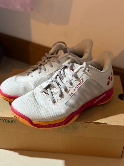 Yonex power cushion comfort z women