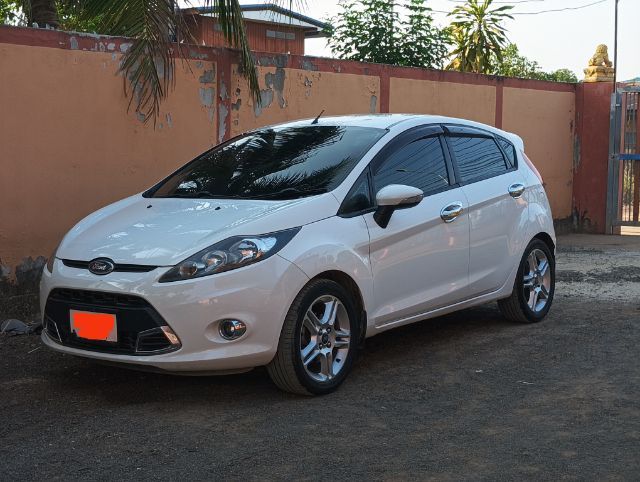 Ford Fiesta 2013 1.5 Sport Sedan เบนซิน เกียร์อัตโนมัติ ขาว รูปที่ 4