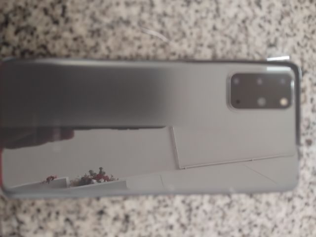 ขายซัมซุงs20พลัสสภาพดีหน้าจอเดิมไม่เคยซ่อใ