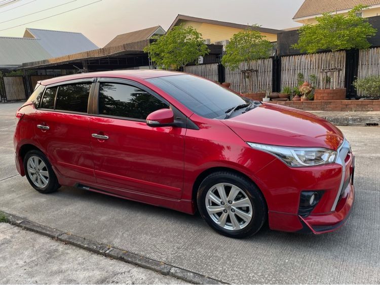 Toyota Yaris 2017 1.2 G Sedan เบนซิน เกียร์อัตโนมัติ แดง รูปที่ 3