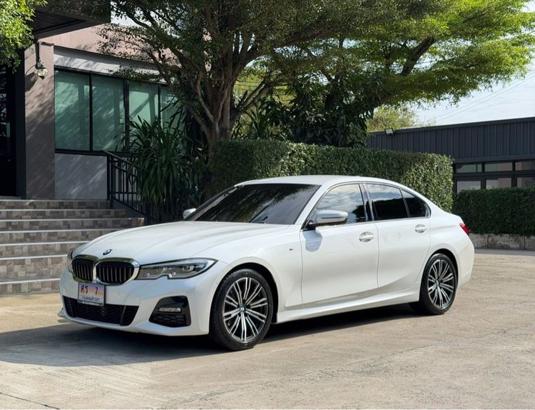 BMW Series 3 2021 320d Sedan ดีเซล ไม่ติดแก๊ส เกียร์อัตโนมัติ ขาว รูปที่ 4
