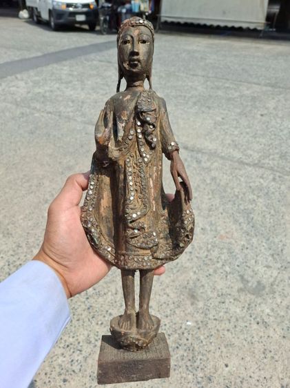 🚩(มาใหม่) พระบูชาไม้แกะสมัยมัณทะเลย์ประดับกระจก