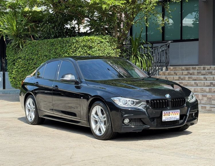 รถ BMW Series 3 320d สี ดำ
