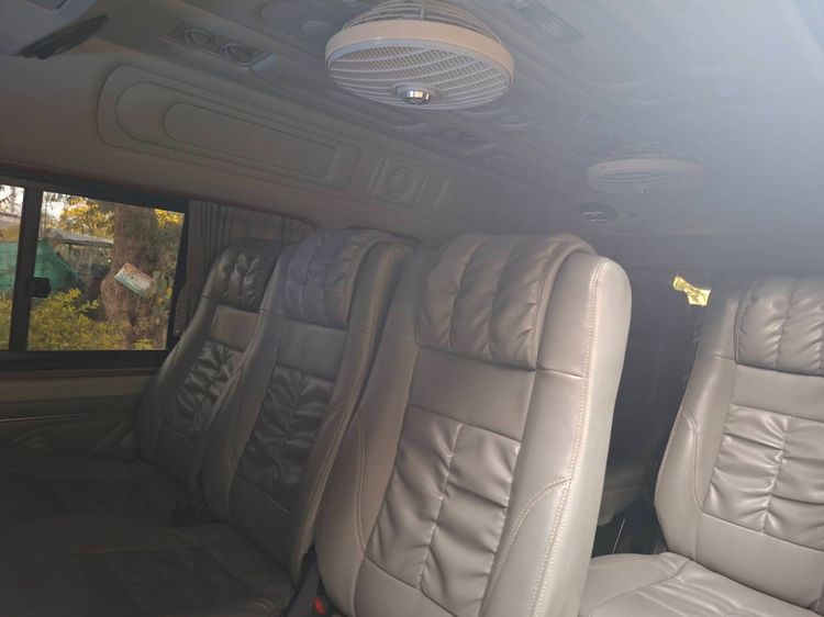 Toyota Commuter 2014 2.5 Van ดีเซล เกียร์ธรรมดา เทา รูปที่ 4