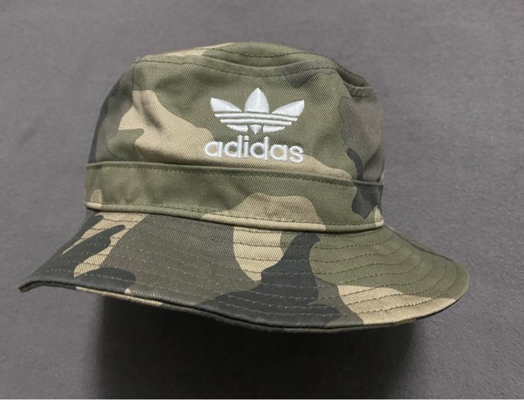 หมวกและหมวกแก๊ป Adidas Bucket Hat
