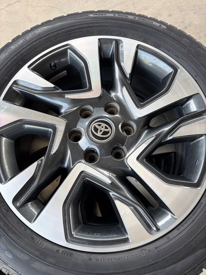 ล้อแม็กพร้อมยางฟอร์จูนเนอร์20“ รูปที่ 4