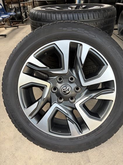 ล้อแม็กพร้อมยางฟอร์จูนเนอร์20“ รูปที่ 3