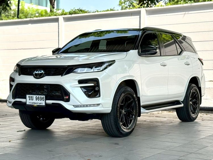Toyota Fortuner 2019 2.4 G Utility-car ดีเซล ไม่ติดแก๊ส เกียร์อัตโนมัติ ขาว รูปที่ 3
