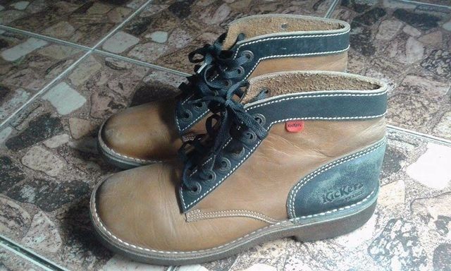 รองเท้าหนังแท้ ยี่ห้อ KICKERS สภาพใหม่