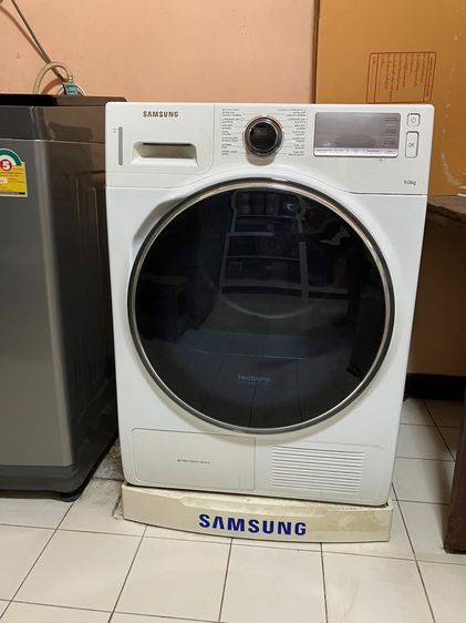 SAMSUNG เครื่องอบผ้าฝาหน้า 9 กก heat pump รุ่น DV90H8000HW ประหยัดไฟ
