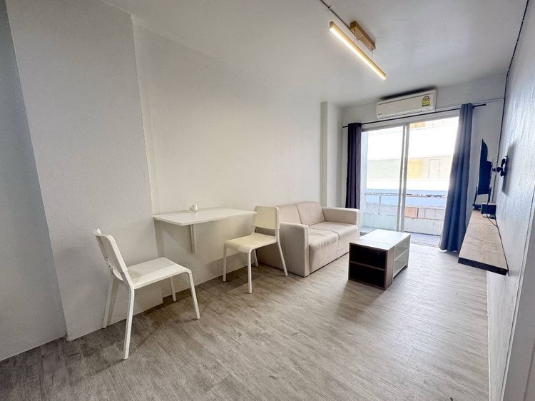 อื่นๆ ไม่อนุญาต สร้างเสร็จก่อน 2010 ขายด่วน คอนโด ตกแต่งใหม่พร้อมเข้าอยู่ ย่านจตุจักร รูปที่ 2