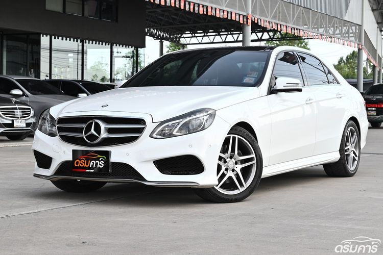 รถ Mercedes-Benz E-Class E300 สี ขาว