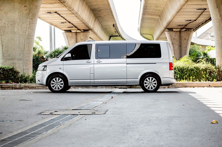 Volkswagen Caravelle 2013 2.0 TDi Van ดีเซล เกียร์อัตโนมัติ เทา รูปที่ 4
