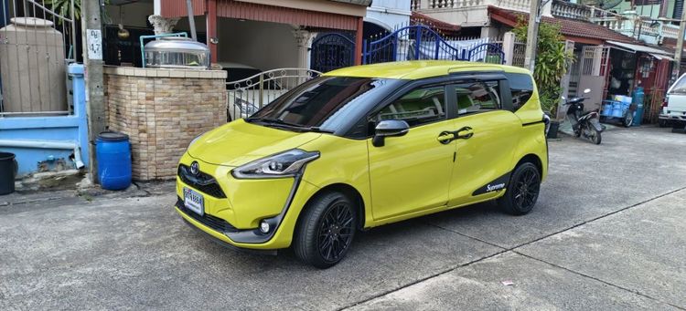 Toyota Sienta 2019 1.5 V Sedan เบนซิน ไม่ติดแก๊ส เกียร์อัตโนมัติ เขียว รูปที่ 4