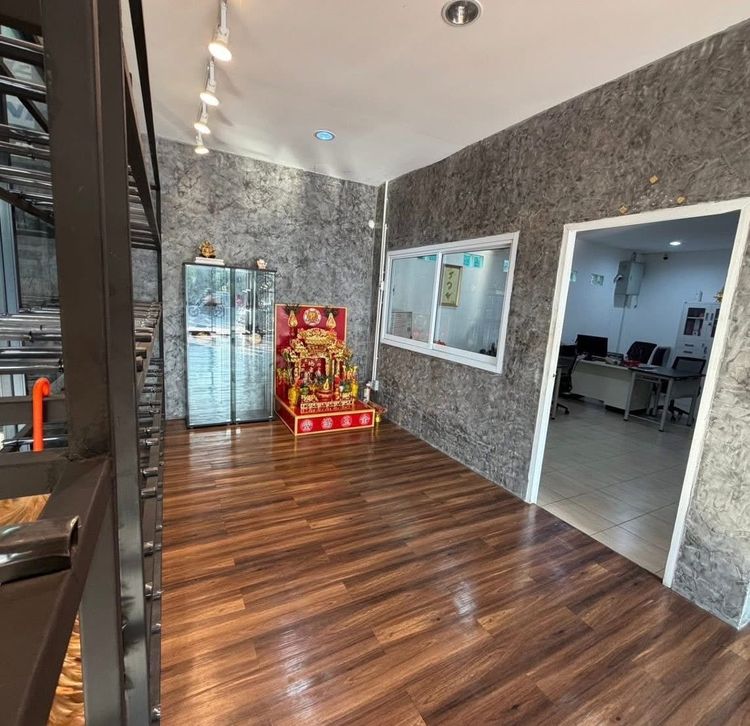 เซ้งคาร์แคร์ อู่รถยนต์ ร้านแต่งรถ ทำเลดี บางกรวย จงถนอม รูปที่ 8