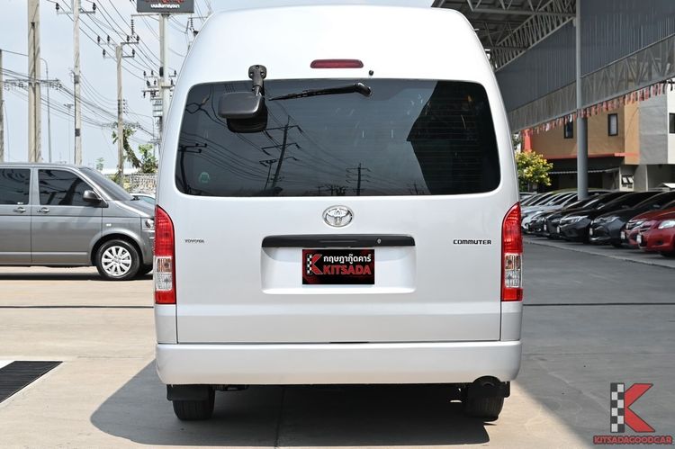 Toyota Commuter 2017 3.0 Van ดีเซล ไม่ติดแก๊ส เกียร์ธรรมดา บรอนซ์เงิน รูปที่ 4