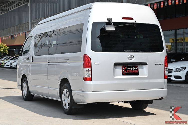 Toyota Commuter 2017 3.0 Van ดีเซล ไม่ติดแก๊ส เกียร์ธรรมดา บรอนซ์เงิน รูปที่ 3