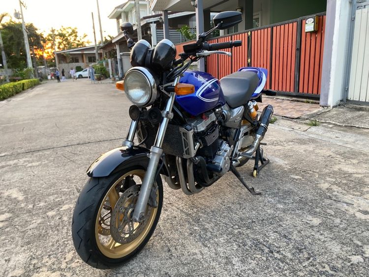 cB1300 รูปที่ 3
