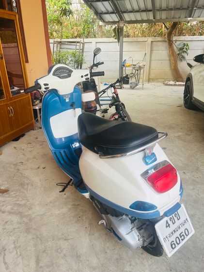 Vespa รูปที่ 3