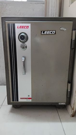 ขายตู้เซฟLeeco น้ำหนัก105กิโลกรัม ขนาดกว้าง46.5 c.m สูง66.5c.m หนา47c.m