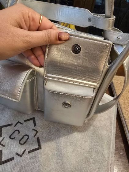 กระเป๋าสะพายข้างยี่ห้อ coat over รูปที่ 6