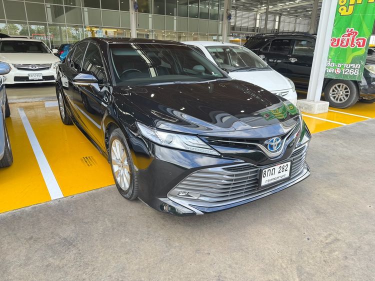 รถ Toyota Camry 2.4 Hybrid สี ดำ