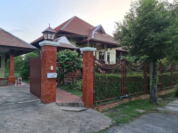 บ้านแถวพืชสวนโลก