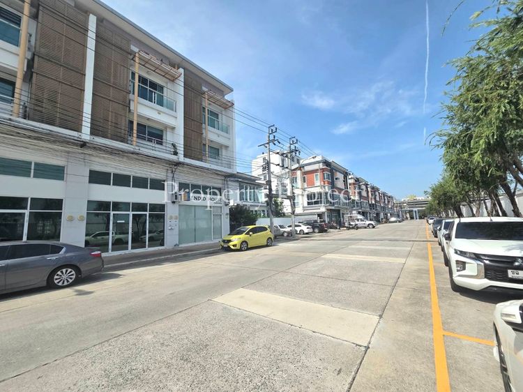 ขาย ตึกแถว 3ชั้นครึ่ง ชวนชื่น โมดัส วิภาวดี รูปที่ 3