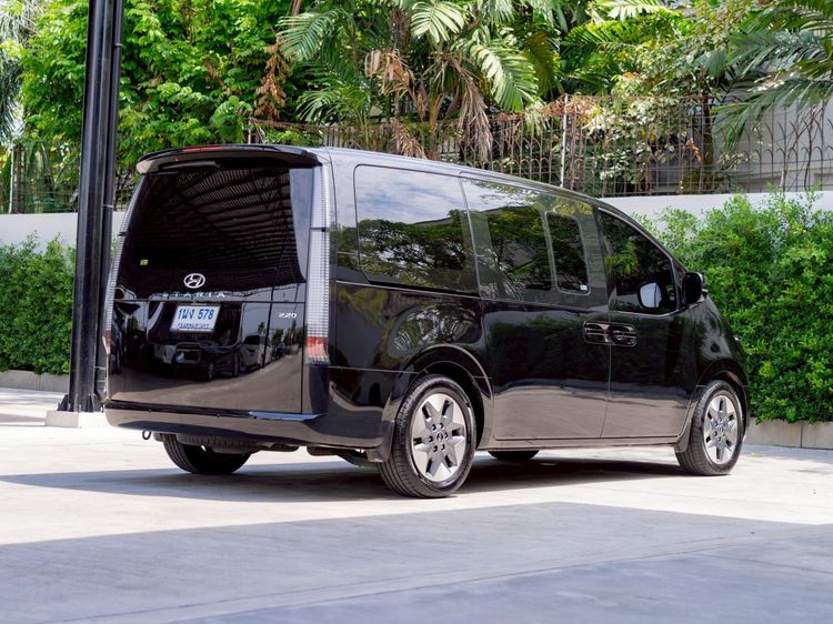 Hyundai Staria 2022 2.2 SEL Utility-car ดีเซล ไม่ติดแก๊ส เกียร์อัตโนมัติ ดำ รูปที่ 4