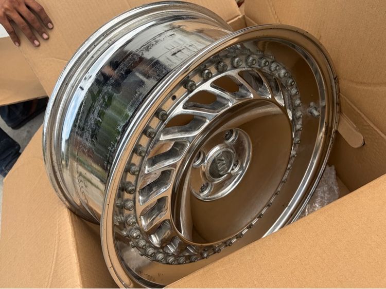 ขายล้อ Custom YKW สีโครเมี่ยมเงาขนาด 17“ 4 รู 100 รูปที่ 3