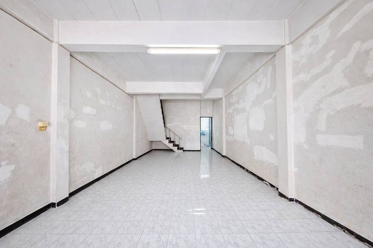 ขายทาวน์เฮ้าส์ทำเลทอง ใกล้รถไฟฟ้า หมู่บ้านทรัพย์ดินทอง  เทพารักษ์  สมุทรปราการ รูปที่ 3