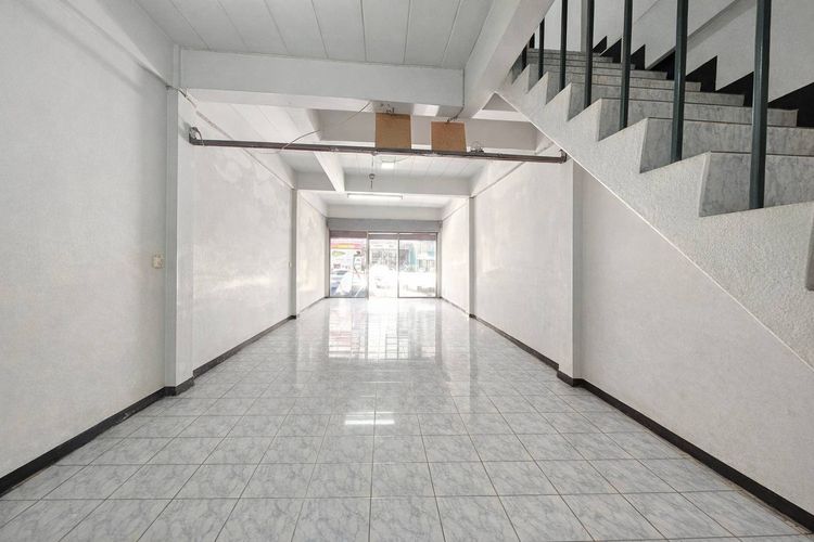 ขายทาวน์เฮ้าส์ทำเลทอง ใกล้รถไฟฟ้า หมู่บ้านทรัพย์ดินทอง  เทพารักษ์  สมุทรปราการ รูปที่ 4