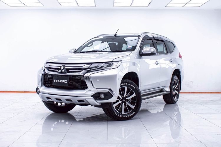 รถ Mitsubishi Pajero Sport 2.4 GT Premium 2WD สี เทา
