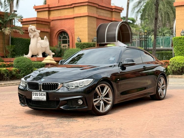 รถ BMW Series 4 420i สี ดำ