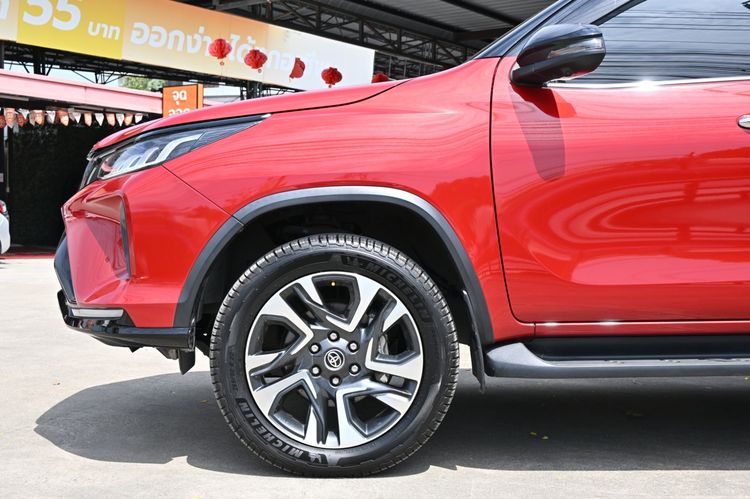 Toyota Fortuner 2022 2.8 Legender Utility-car ดีเซล ไม่ติดแก๊ส เกียร์อัตโนมัติ แดง รูปที่ 3