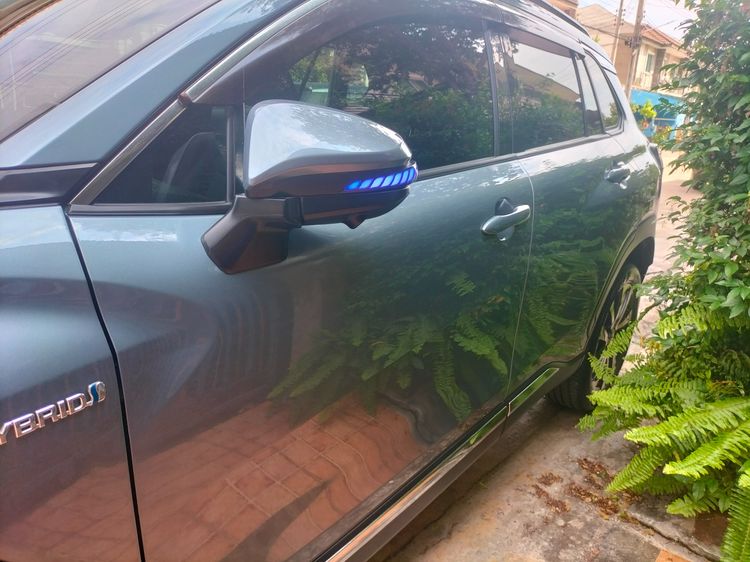 Toyota Corolla Cross 2021 1.8 Hybrid Premium Safety Utility-car ไฮบริด ไม่ติดแก๊ส เกียร์อัตโนมัติ ฟ้า รูปที่ 4