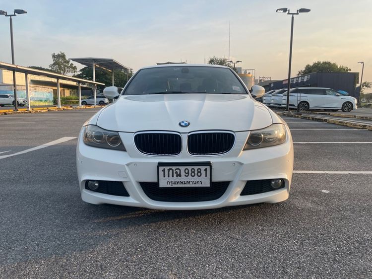 BMW Series 3 2012 320d Sedan ดีเซล ไม่ติดแก๊ส เกียร์อัตโนมัติ ขาว รูปที่ 2