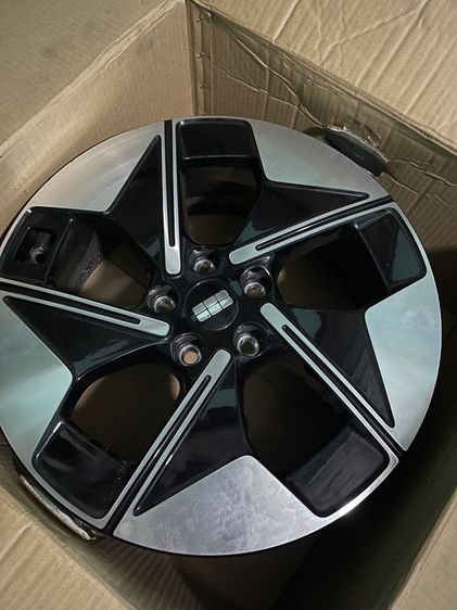 ล้อแม็ก รถไฟฟ้า Geely ex5 และ ล้อแม็กขอบ 18 รูปที่ 2